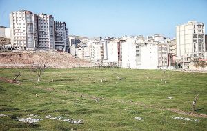 دو ماموریت متضاد یک وزیر