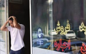 الزام دولت به «قیمتگذاری واحدهای مسکونی» شهری و روستایی / این قیمتگذاری باید به «اطلاع عموم» برسد الزام دولت به «قیمتگذاری واحدهای مسکونی» شهری و روستایی / این قیمتگذاری باید به «اطلاع عموم» برسد