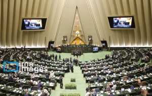 نمایندگان با یک فوریت طرح تفکیک وزارت راه و شهرسازی موافقت کردند نمایندگان با یک فوریت طرح تفکیک وزارت راه و شهرسازی موافقت کردند