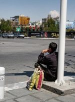 چرخ زندگی این کارگران می‌چرخد ولی سخت&#۸۲۳۰;