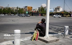 چرخ زندگی این کارگران می‌چرخد ولی سخت&#۸۲۳۰;