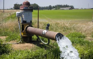 بحران زیر پای ایران؛ ۸۵ درصد آب زیرزمینی در کشاورزی مصرف میشود بحران زیر پای ایران؛ ۸۵ درصد آب زیرزمینی در کشاورزی مصرف میشود